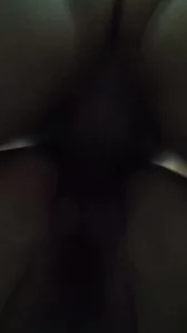 初尝人妻滑进去了莹莹免费视频